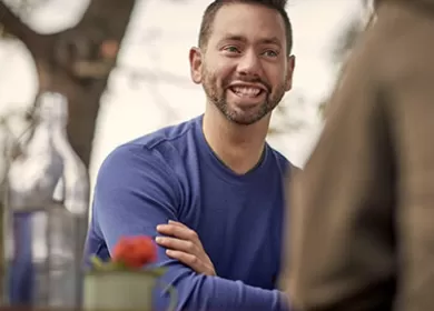 Plasma recipient Nick sitting in a cafe